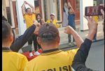 Meriahkan HUT Bhayangkara ke-80, Polrestabes Surabaya Gelar Olahraga Seduluran Arek-Arek Surabaya Bersama Warga
