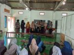 Polwan Polres Ngawi Gandeng Da’i Kamtibmas Edukasi Santri Cegah Perilaku Kekerasan